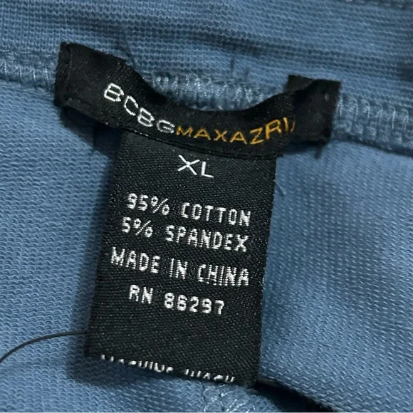 NWT BCBG Y2K max azria sequin detailed capri length sweatpants - Picture 2 of 6